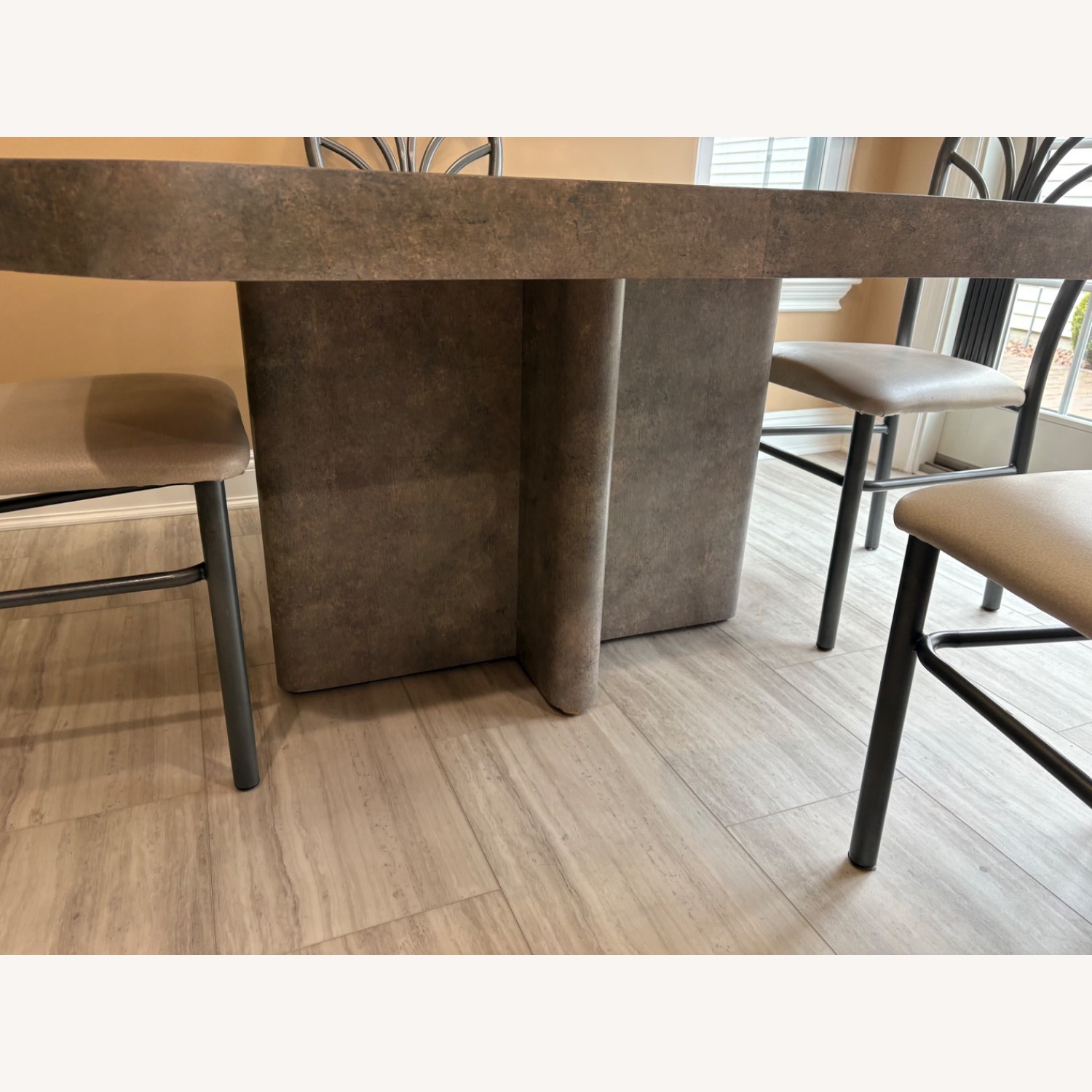 Croydex Formica Table & 4 Chairs  - image-3