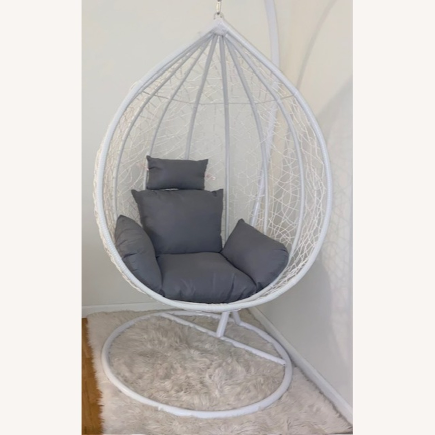 Cozy Swing Chair (Indoor or Outdoor) - image-1