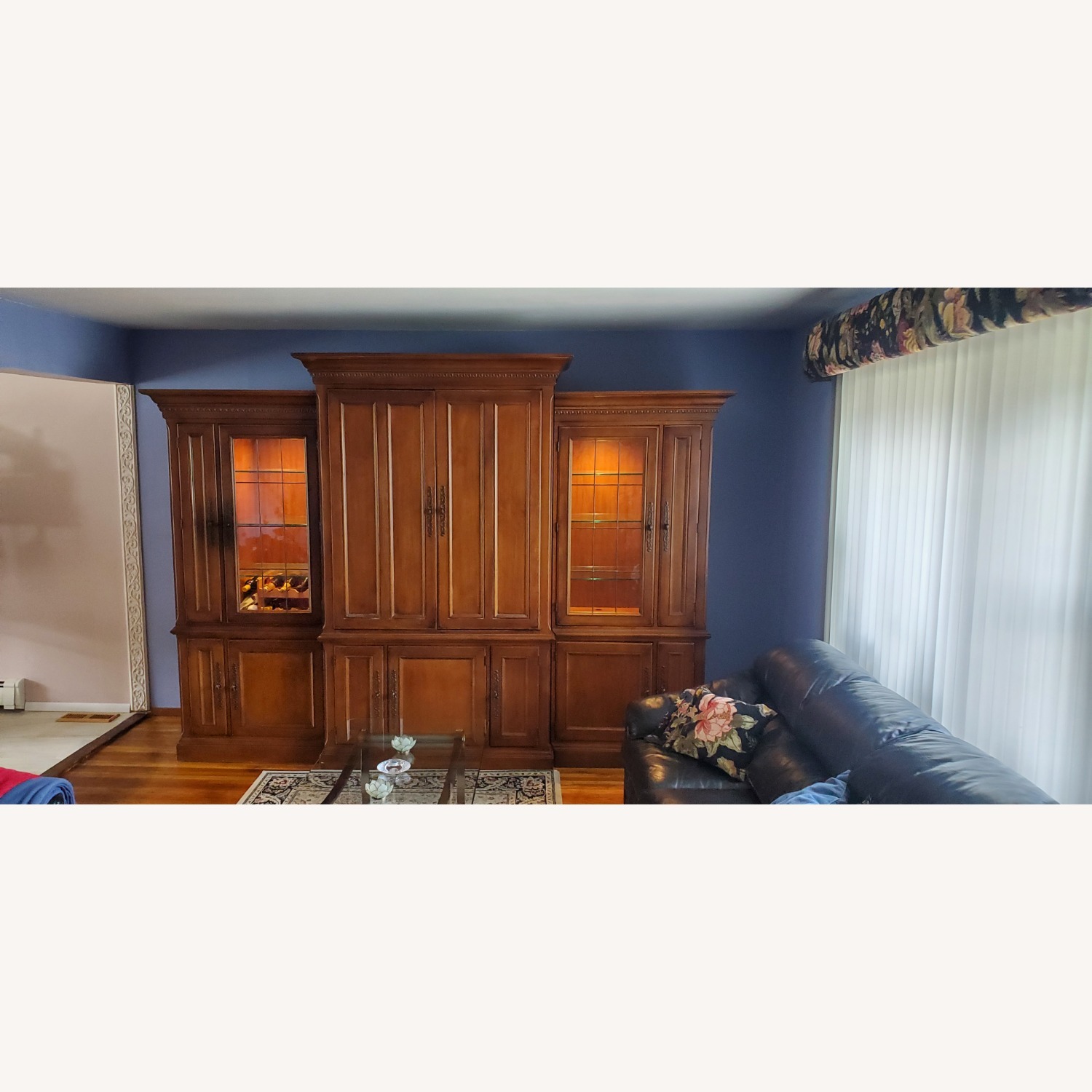Hooker Furniture Corporation Wall Unit - image-1