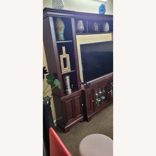 Used Wall Unit for sale on AptDeco