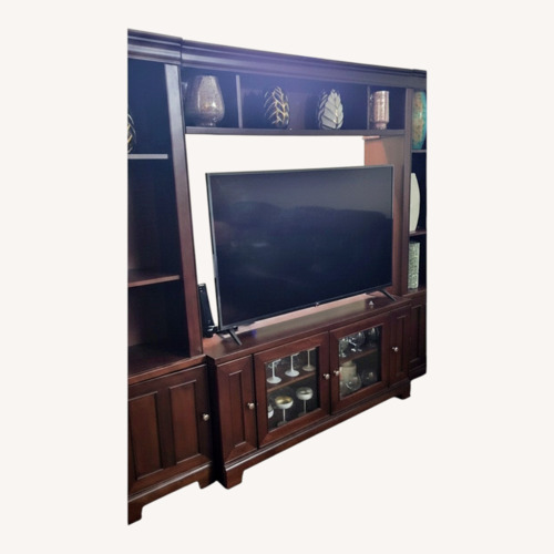 Used Wall Unit for sale on AptDeco