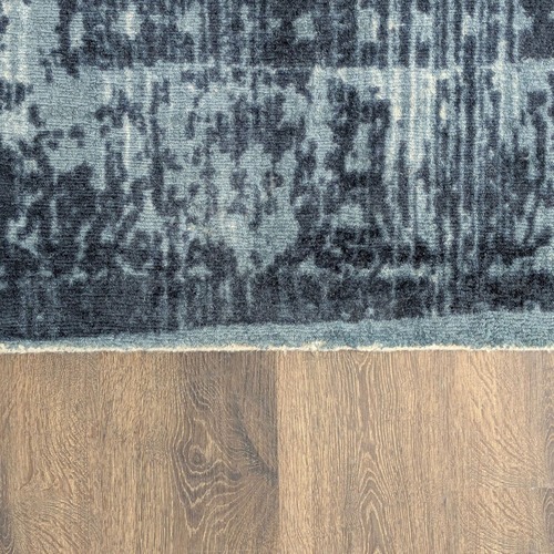 Used West Elm Arabesque 8x10 Wool Area Rug for sale on AptDeco