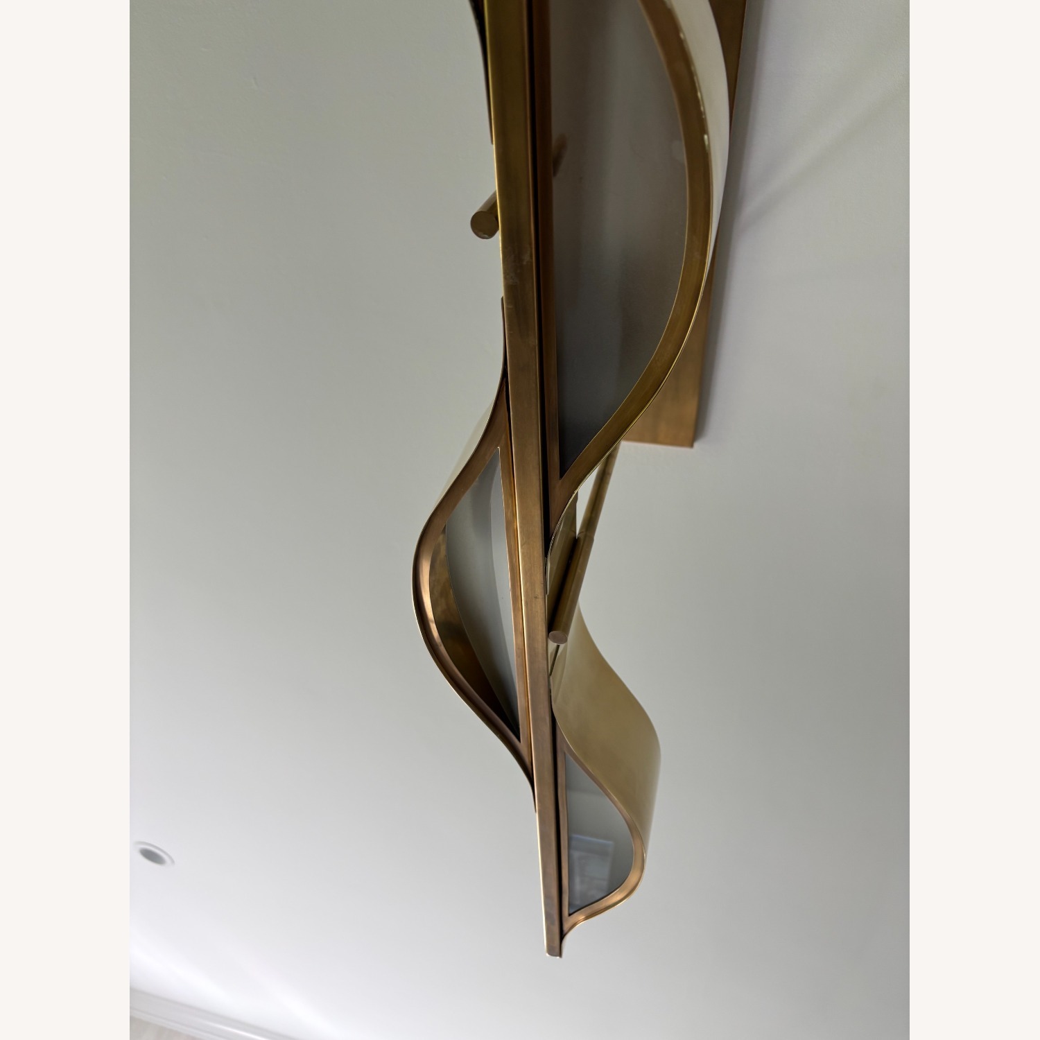 Kelly Wearstler Avant Linear Chandelier  - image-6