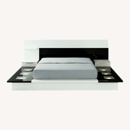 Used White Lacquer King Bed for sale on AptDeco
