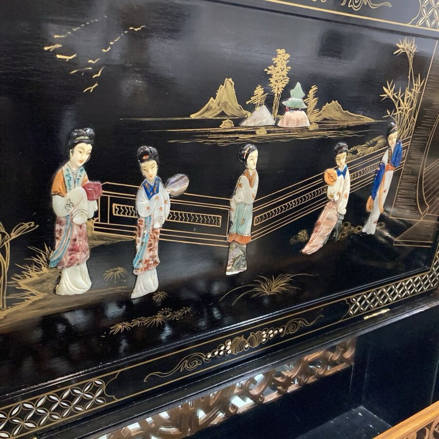 Oriental Flip-Top Bar Cabinet - image-15