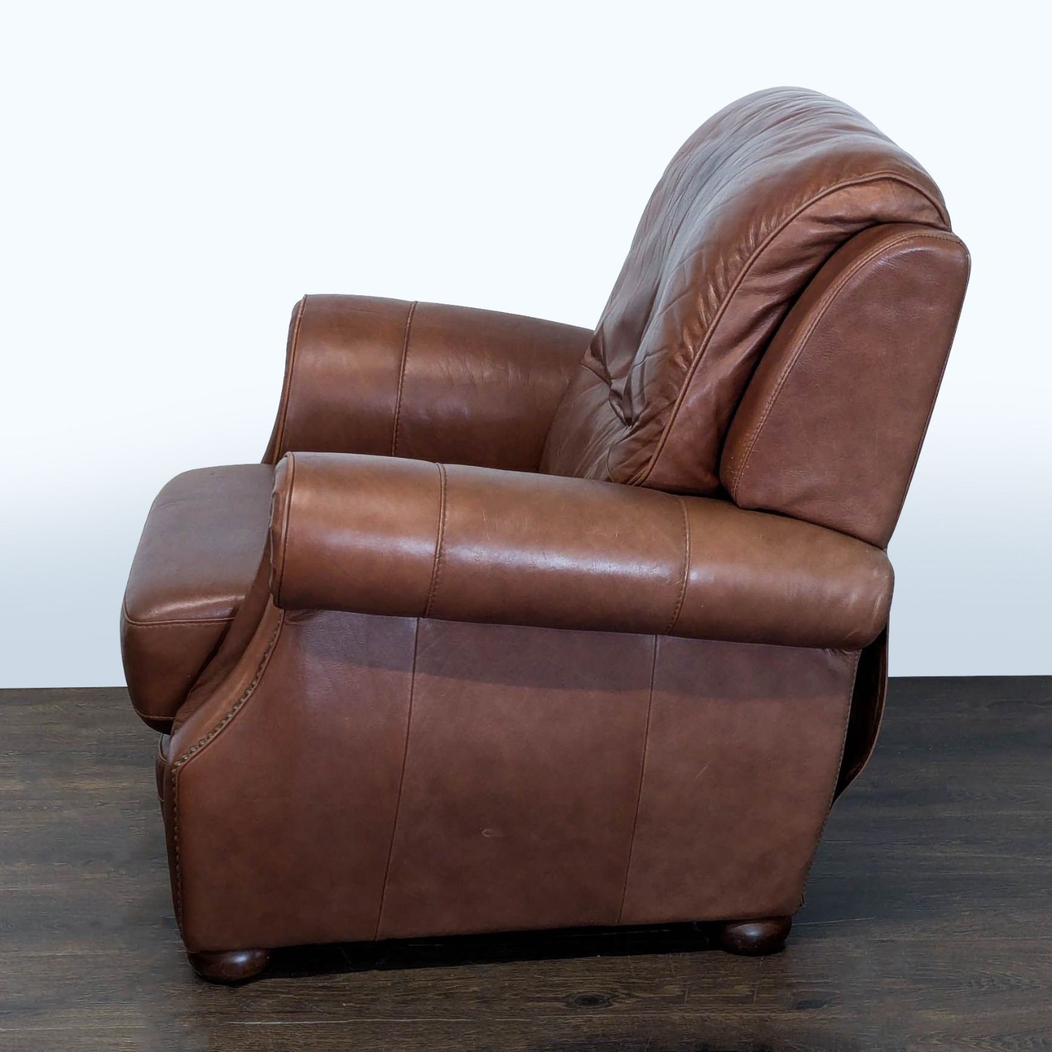 Classic Brown Leather Recliner Lounge Chair  - image-7