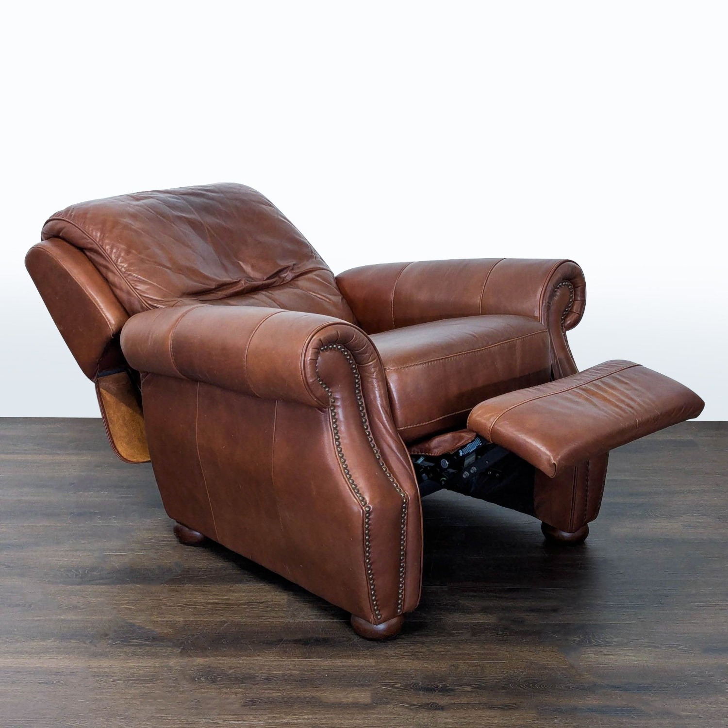 Classic Brown Leather Recliner Lounge Chair  - image-4