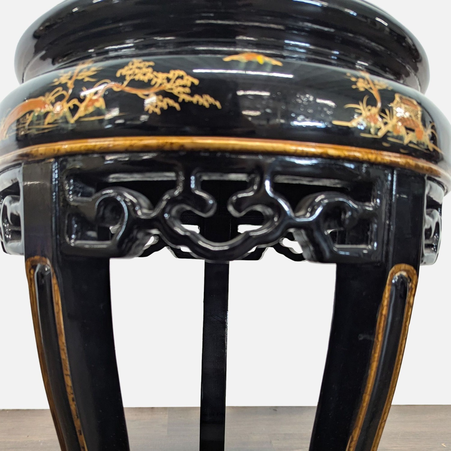 Lacquered Chinoiserie Stool/Display Stand	 - image-6