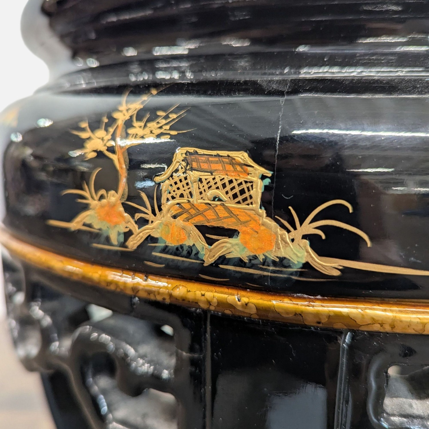 Lacquered Chinoiserie Stool/Display Stand	 - image-4