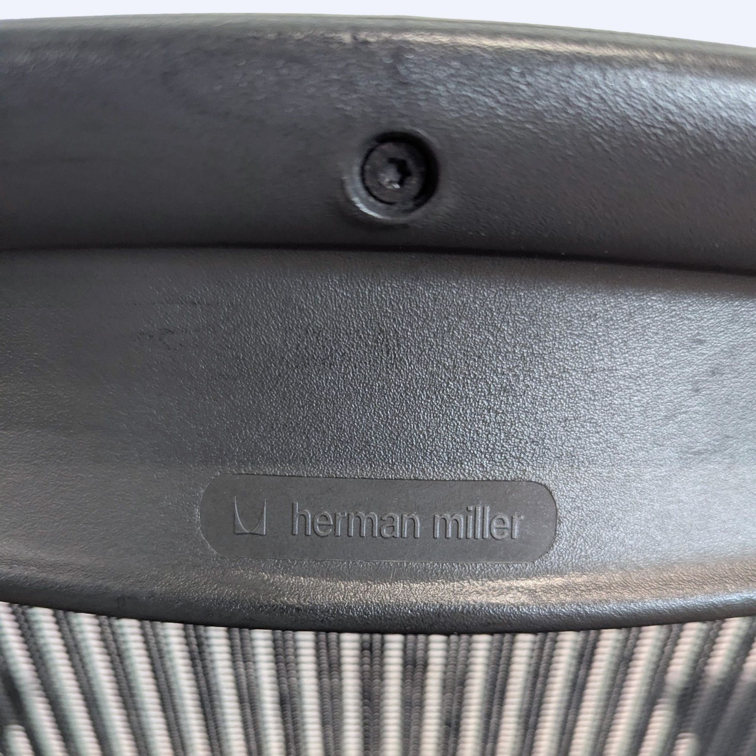 Herman Miller Aeron Ergonomic Mesh Office Chair - image-6