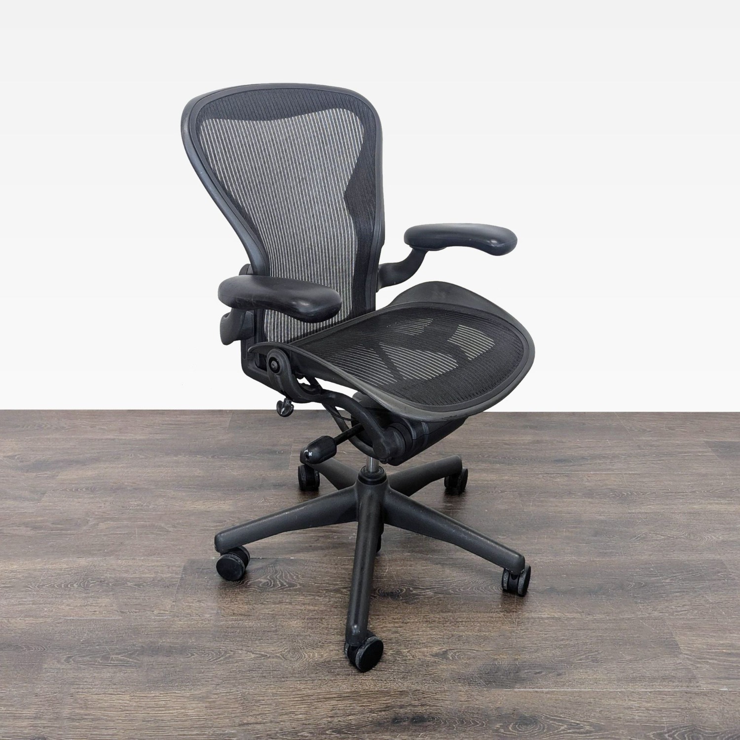 Herman Miller Aeron Ergonomic Mesh Office Chair - image-3