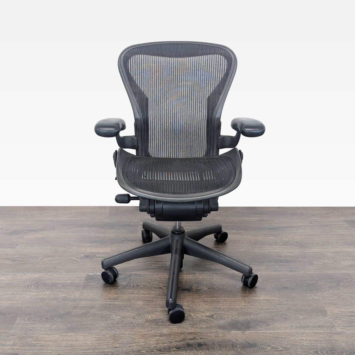 Herman Miller Aeron Ergonomic Mesh Office Chair - image-2