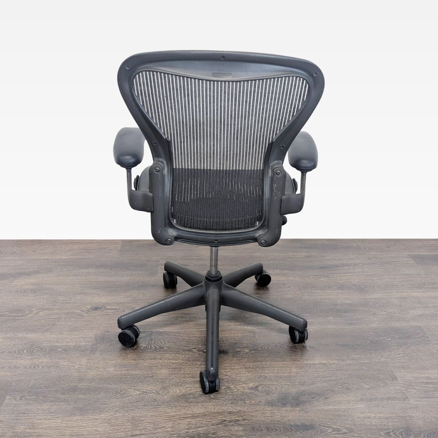 Herman Miller Aeron Ergonomic Mesh Office Chair - image-5