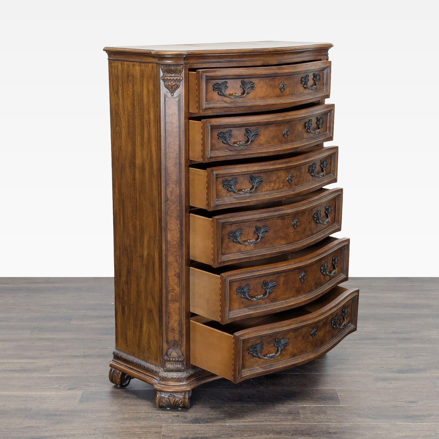 Drexel Heritage Traditional 6-Drawer Wood Dresser  - image-4