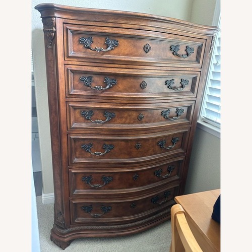 Used Drexel Heritage Traditional 6-Drawer Wood Dresser  for sale on AptDeco