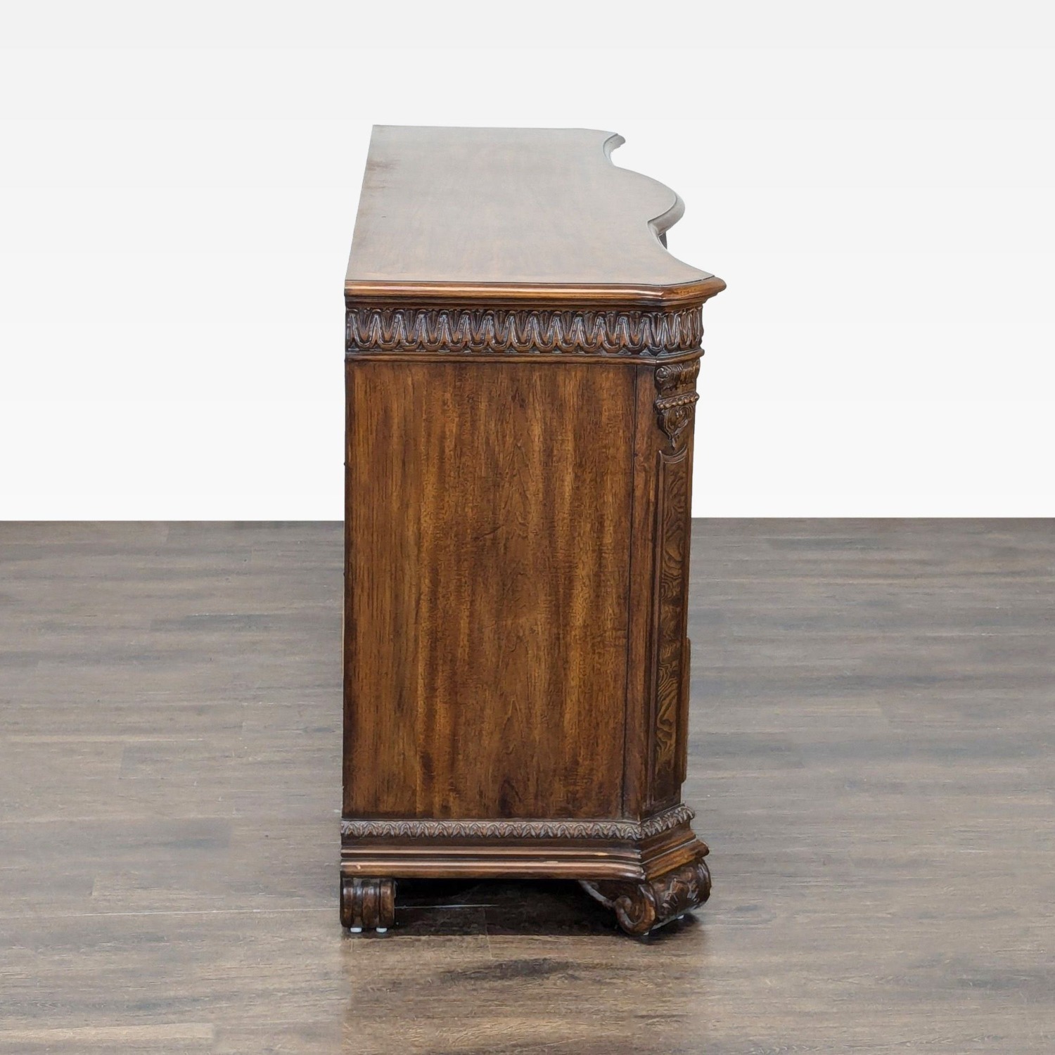 Drexel Heritage 9-Drawer Traditional Vintage  - image-7