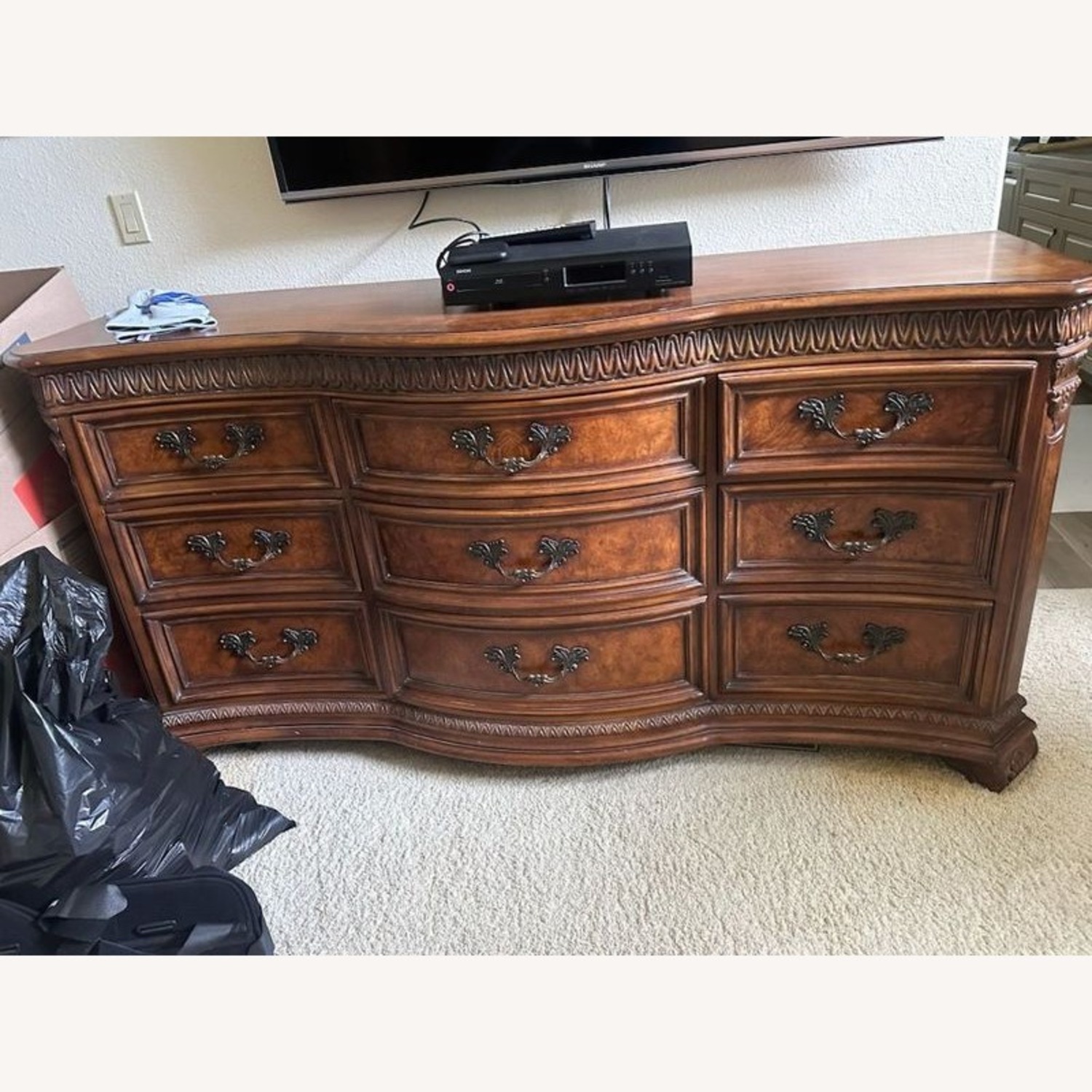 Drexel Heritage 9-Drawer Traditional Vintage  - image-1