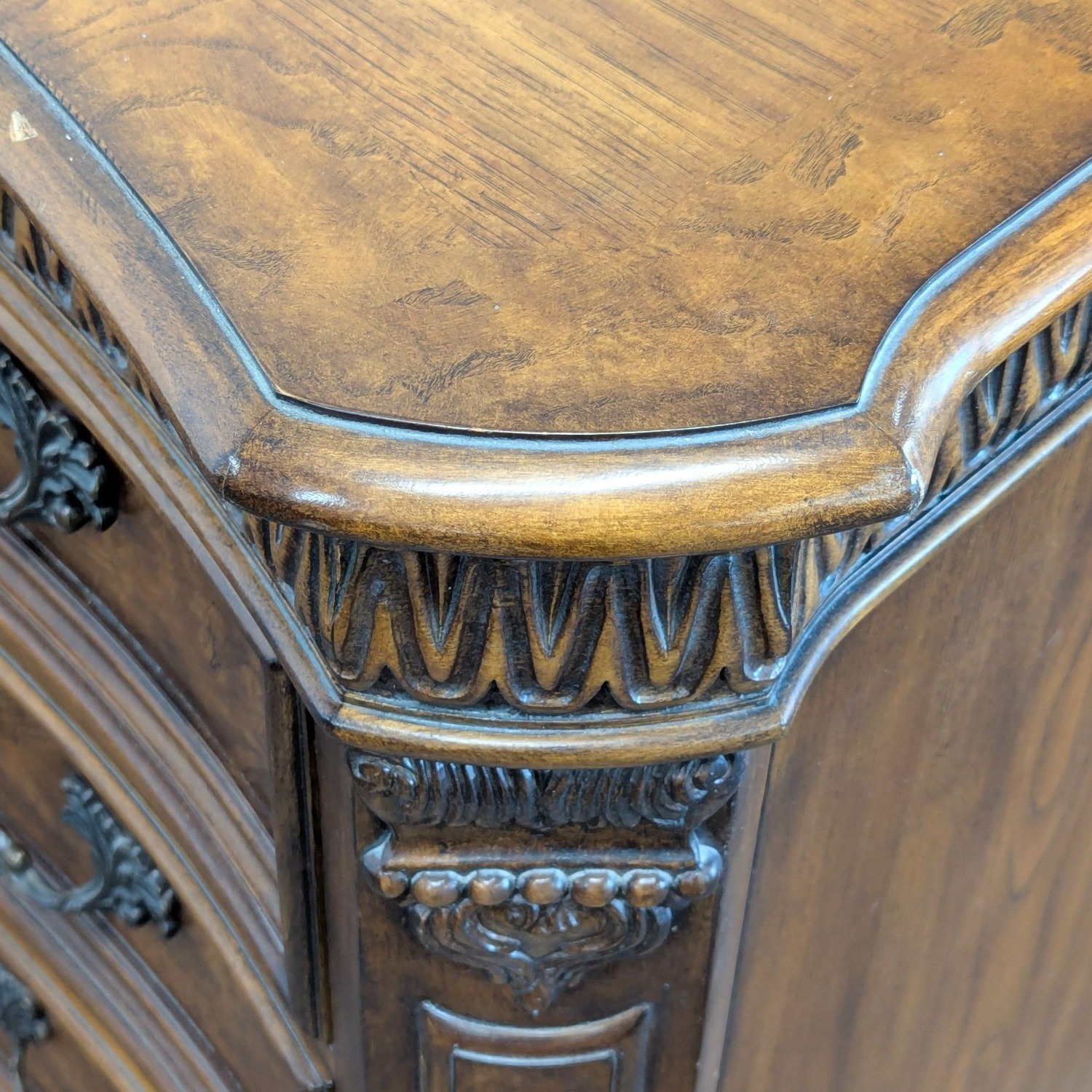 Drexel Heritage 9-Drawer Traditional Vintage  - image-10