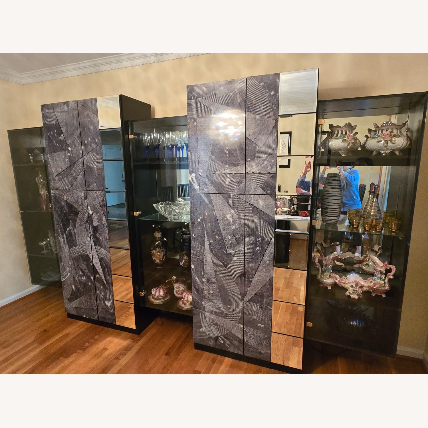 Modern Italian Luxury Wall Unit  - image-5