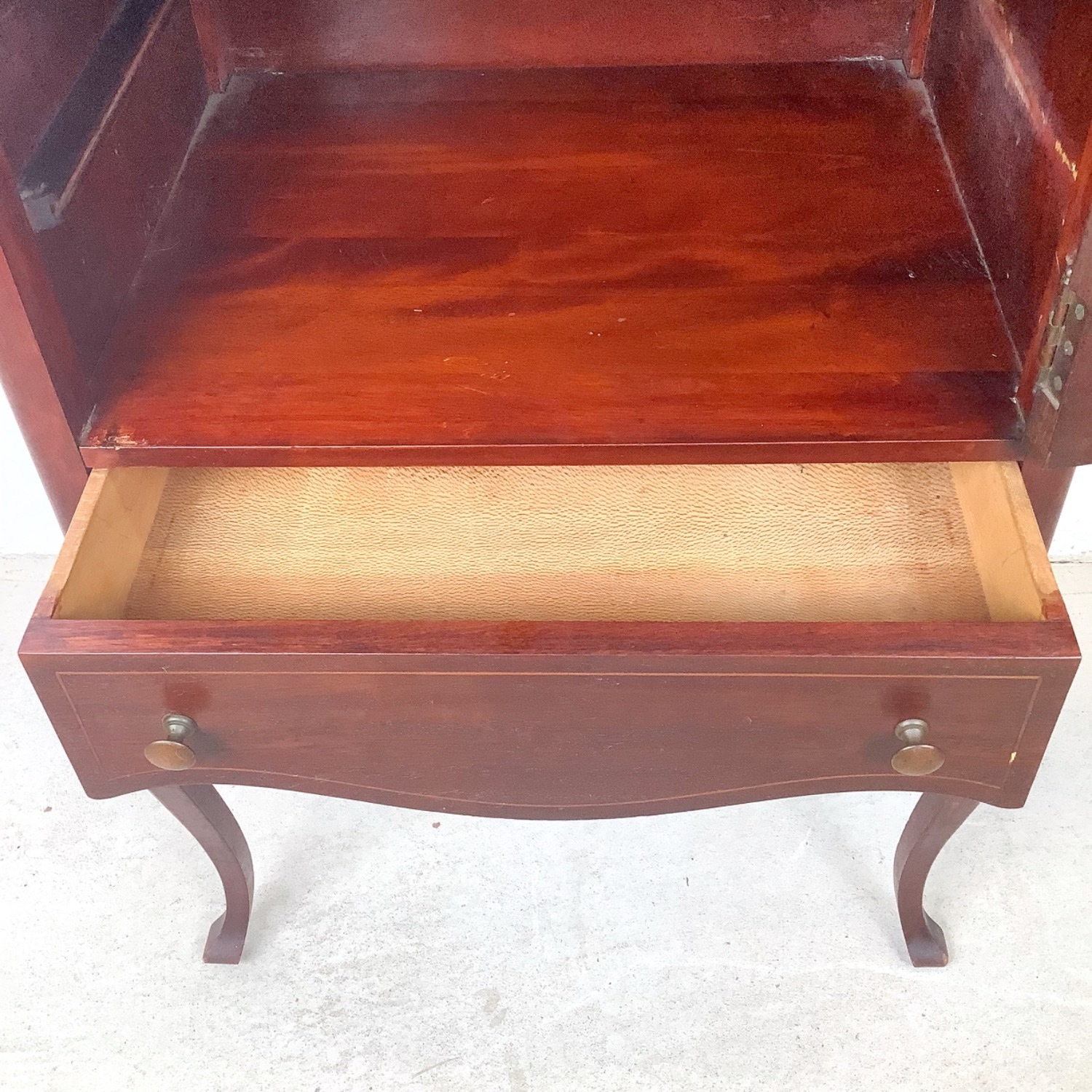 Edwardian Style Mahogany Music Cabinet - image-18