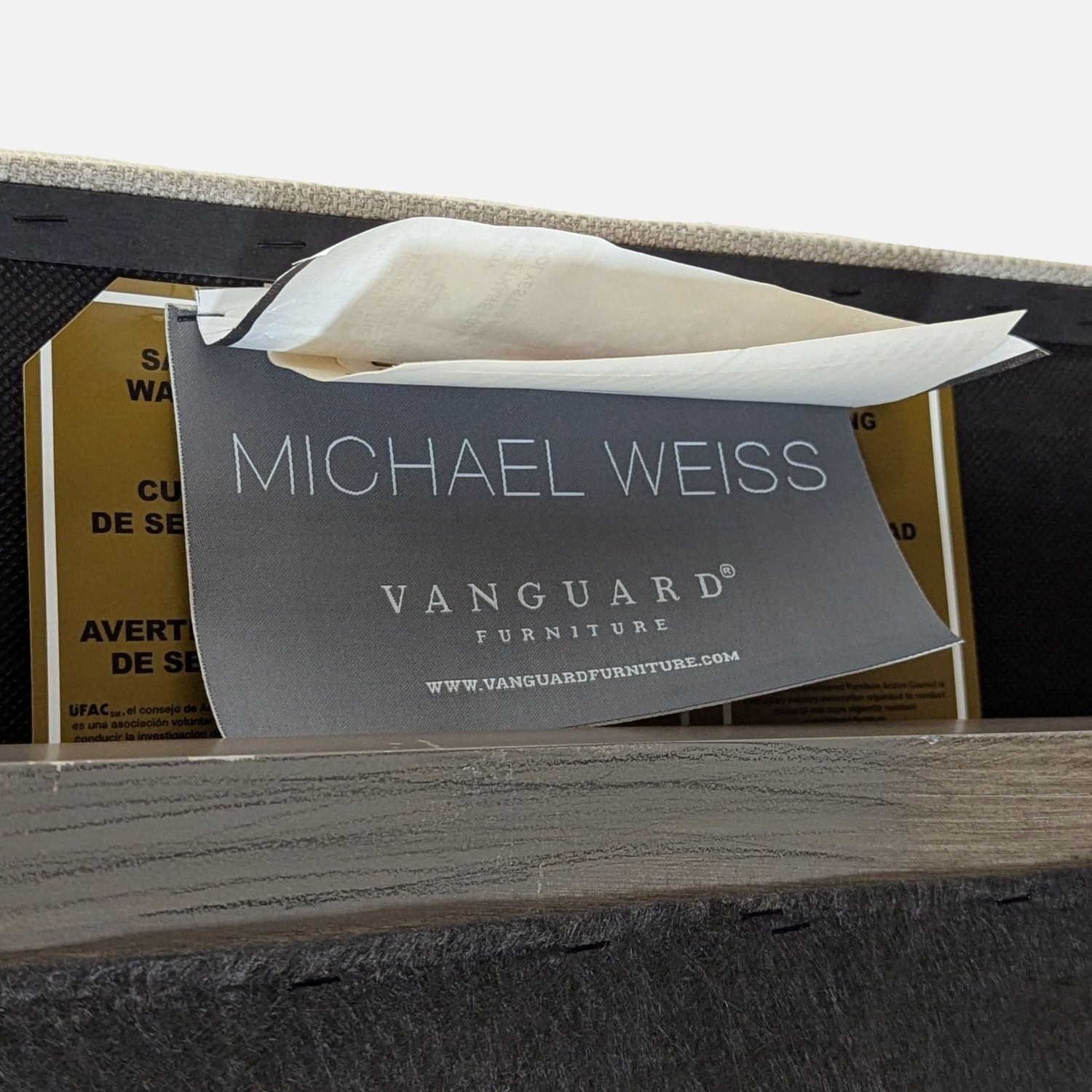 Vanguard Furniture Michael Weiss Bench - image-5