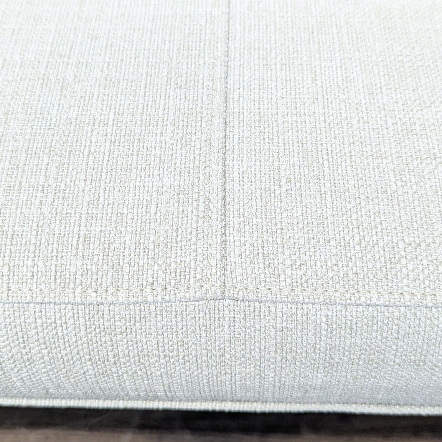 Vanguard Furniture Michael Weiss Bench - image-7