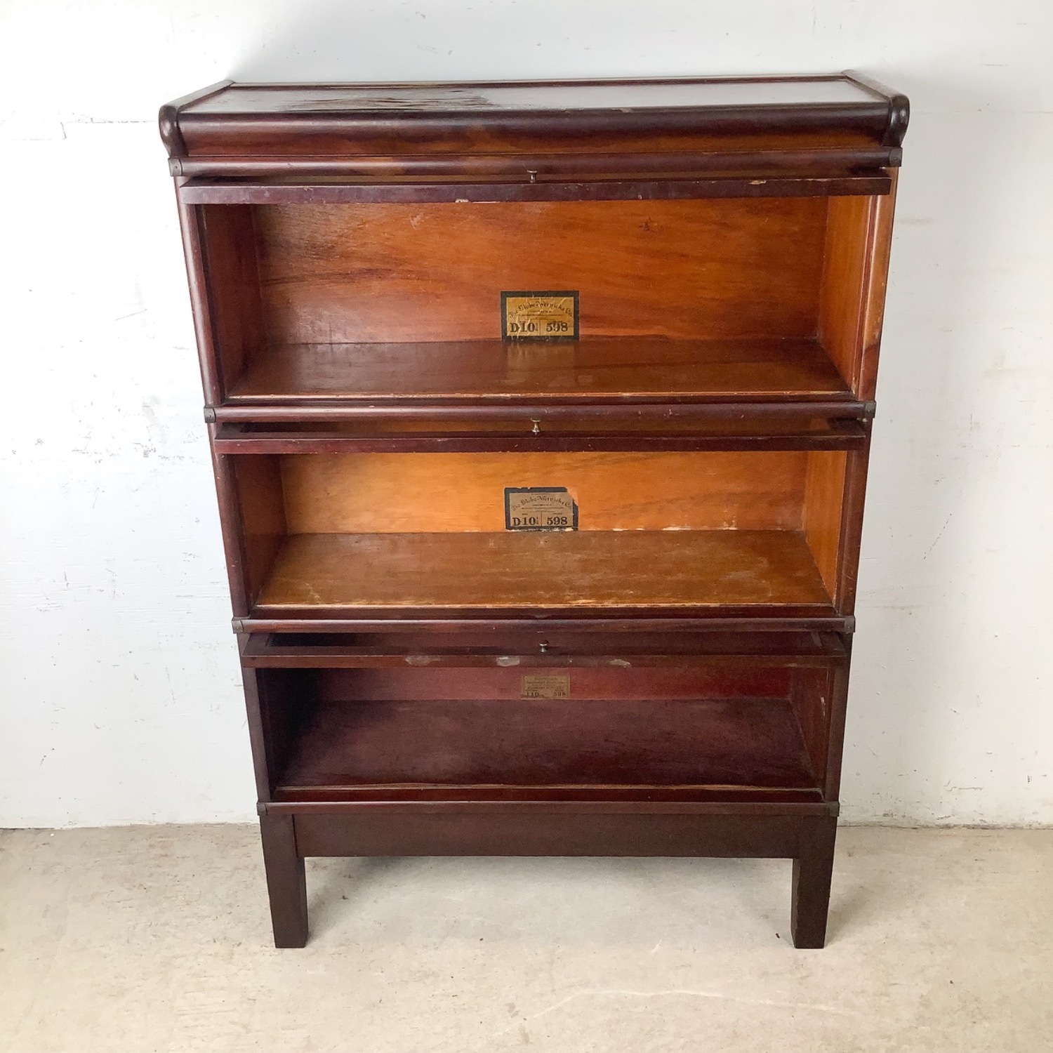 Globe-Wernicke Mahogany Barrister Bookcase - image-4