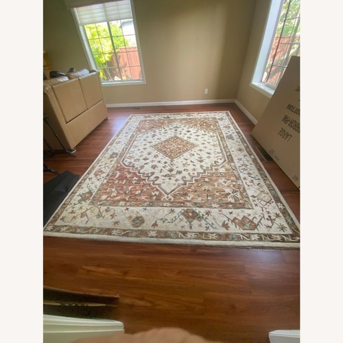 Used Loloi Beatty Wool Rug 7'9‚ x 9'9‚ for sale on AptDeco
