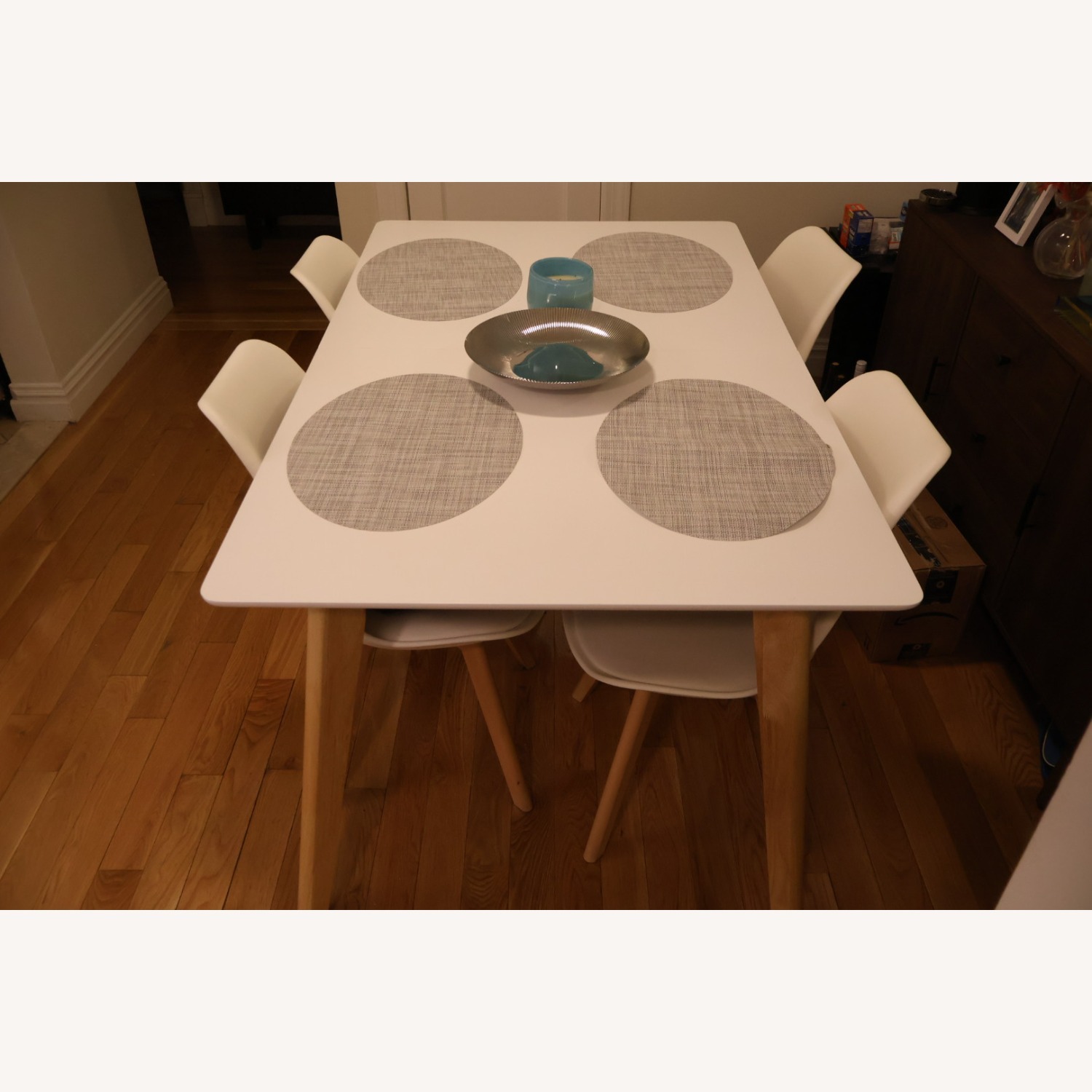 White Mid-Century Extendable Dining Table & Chairs - image-3
