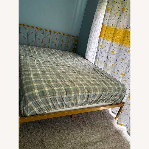 Used Gold Queen Bed for sale on AptDeco