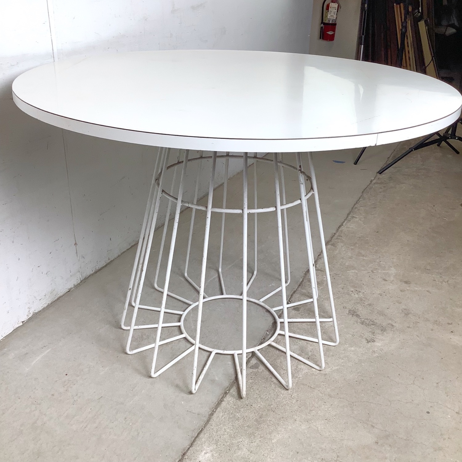 Round White Dining Table with Wire Base - image-9
