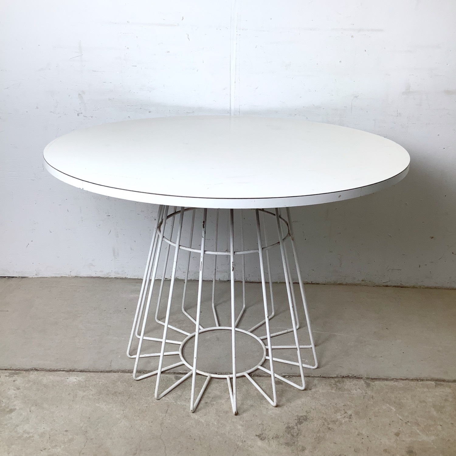 Round White Dining Table with Wire Base - image-4