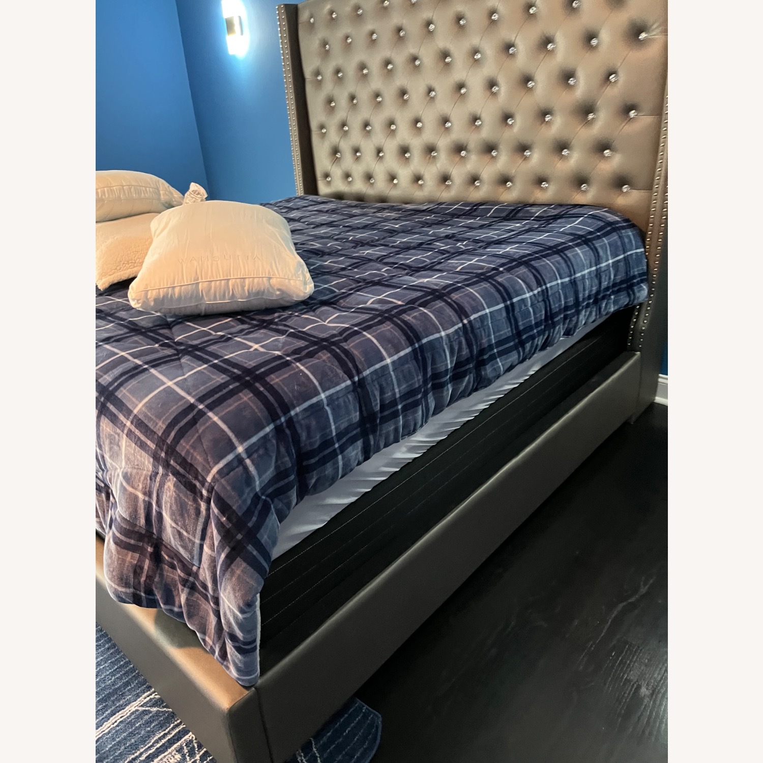 Silver Leather King Bed - image-2