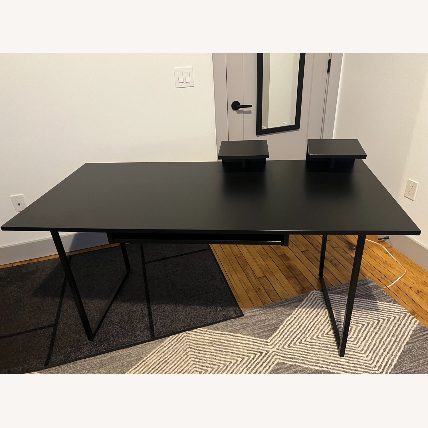 IKEA Obegränsad Black Desk - image-2