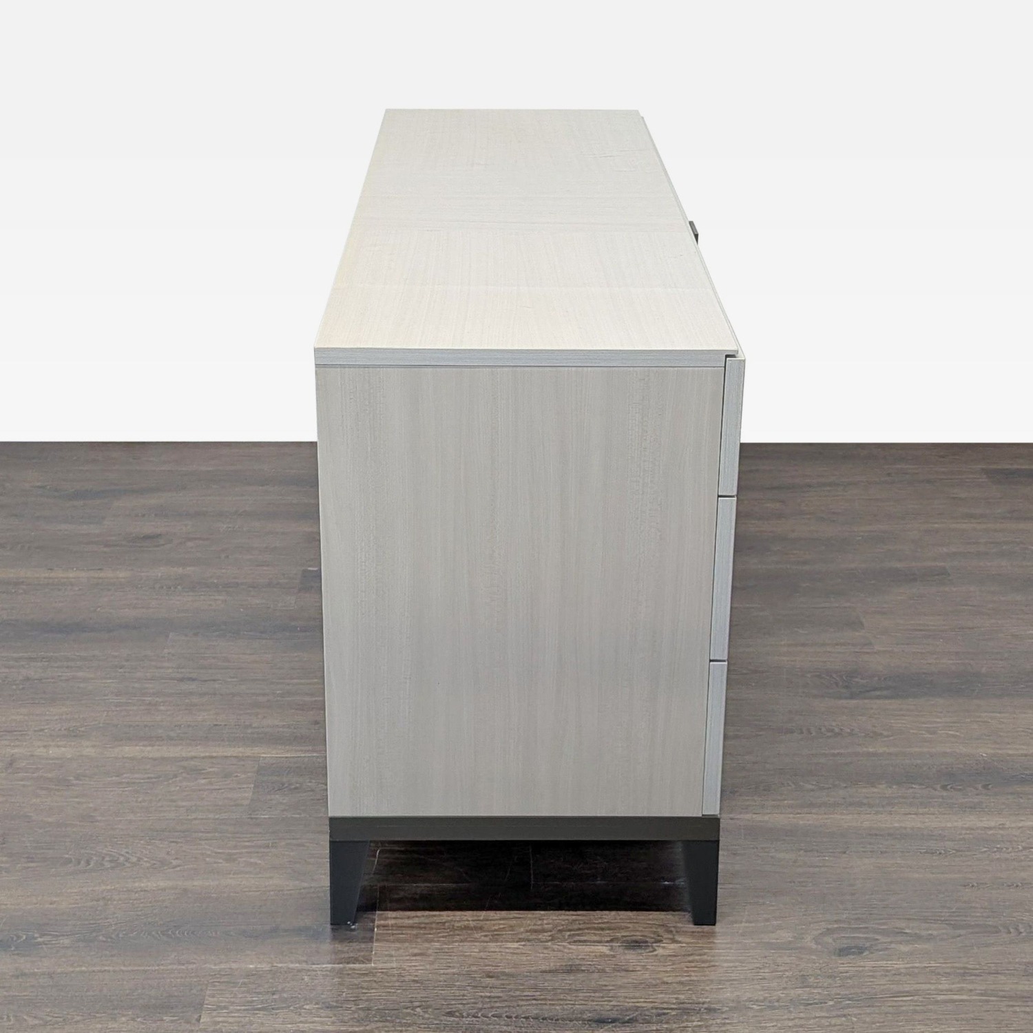 Alf + DaFre Mont Blanc Modern 3-Drawer Dresser - image-8