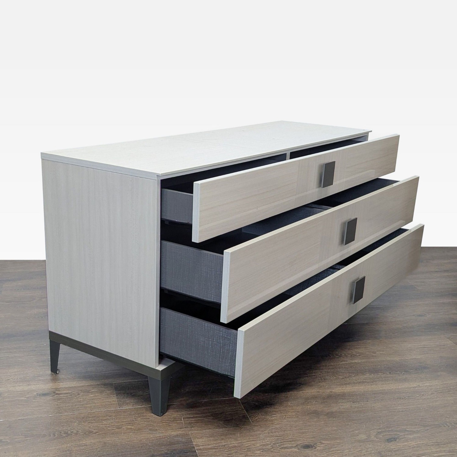 Alf + DaFre Mont Blanc Modern 3-Drawer Dresser - image-11