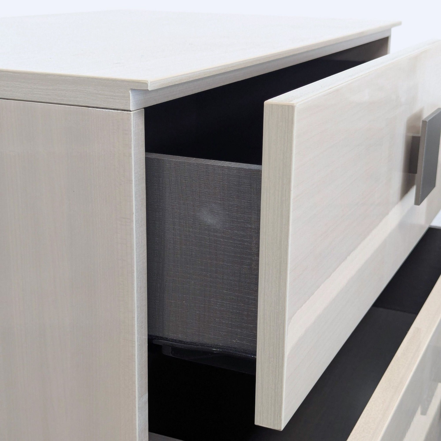 Alf + DaFre Mont Blanc Modern 5-Drawer Dresser  - image-7