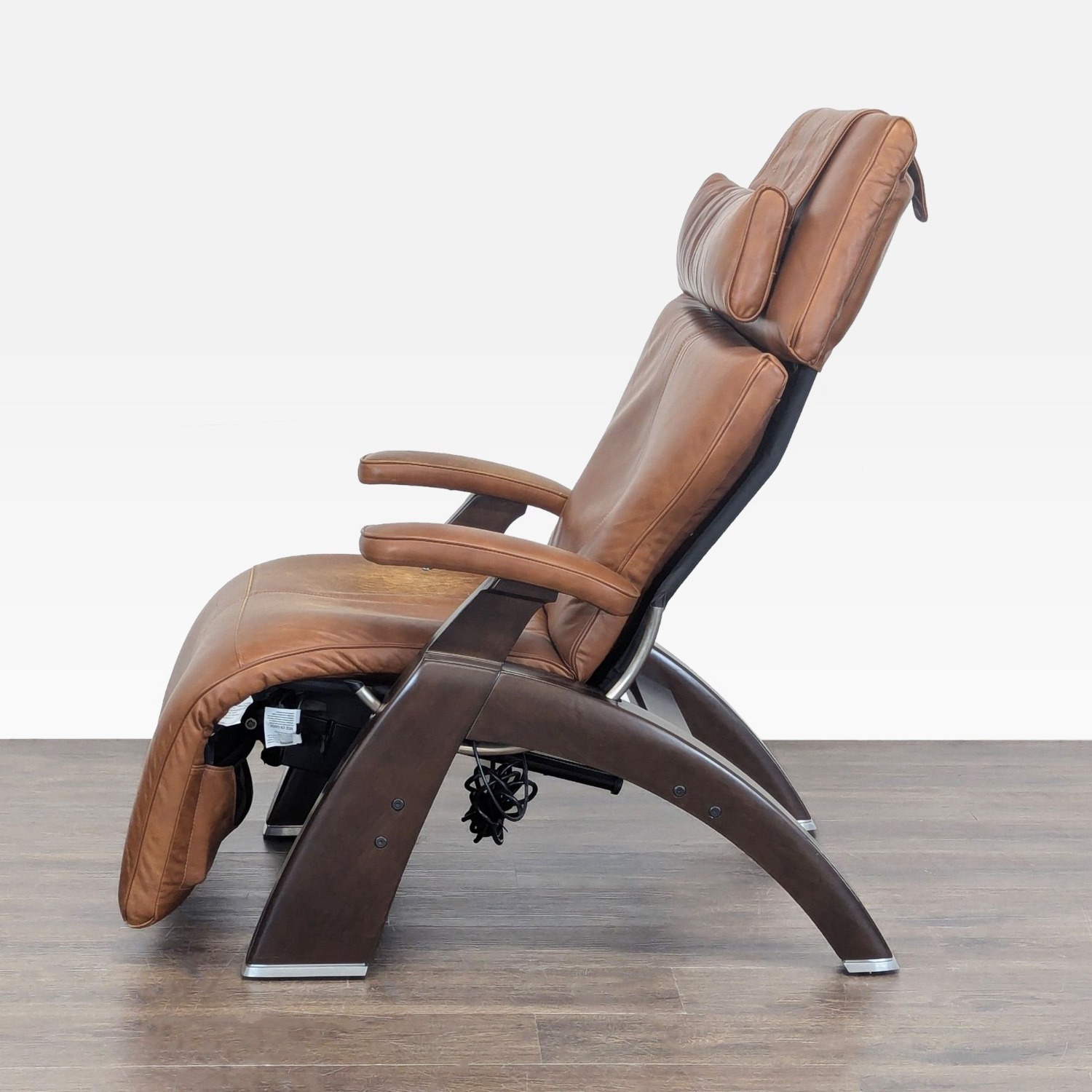 Human Touch PC-510 Brown Leather Electric Zero - image-5