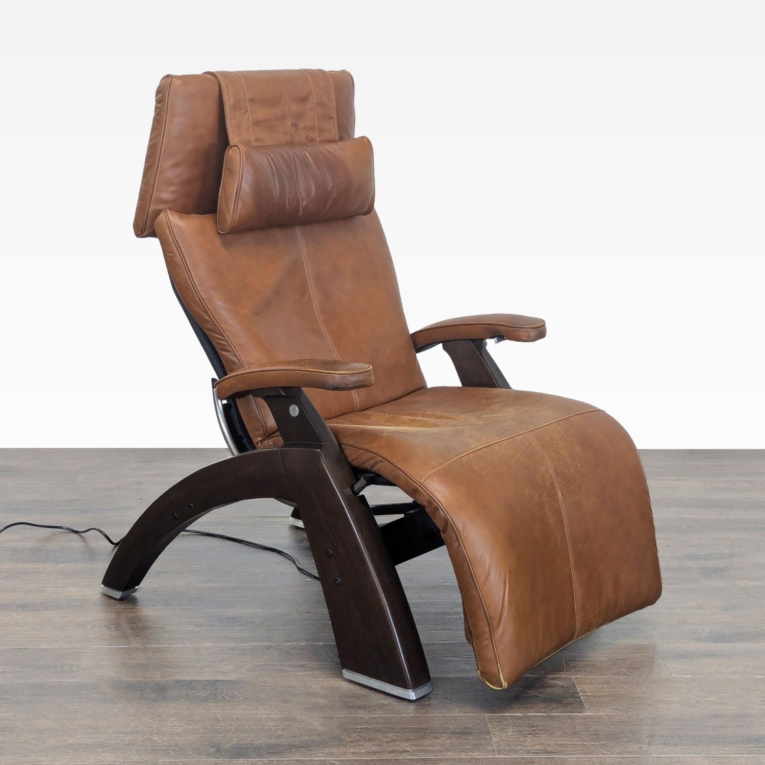Human Touch PC-510 Brown Leather Electric Zero - image-8
