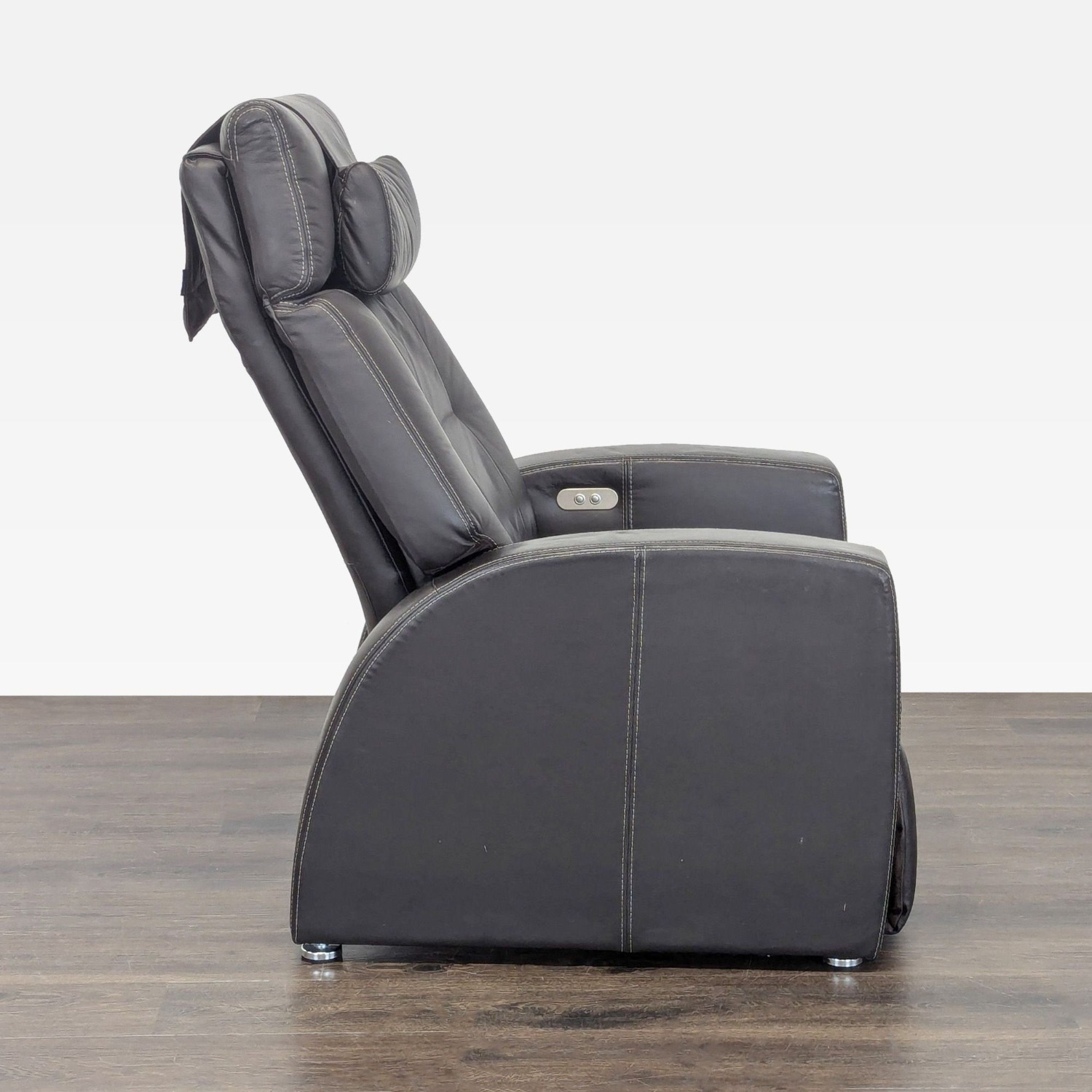 Positive Posture Leather Electric Lounge Recliner  - image-2