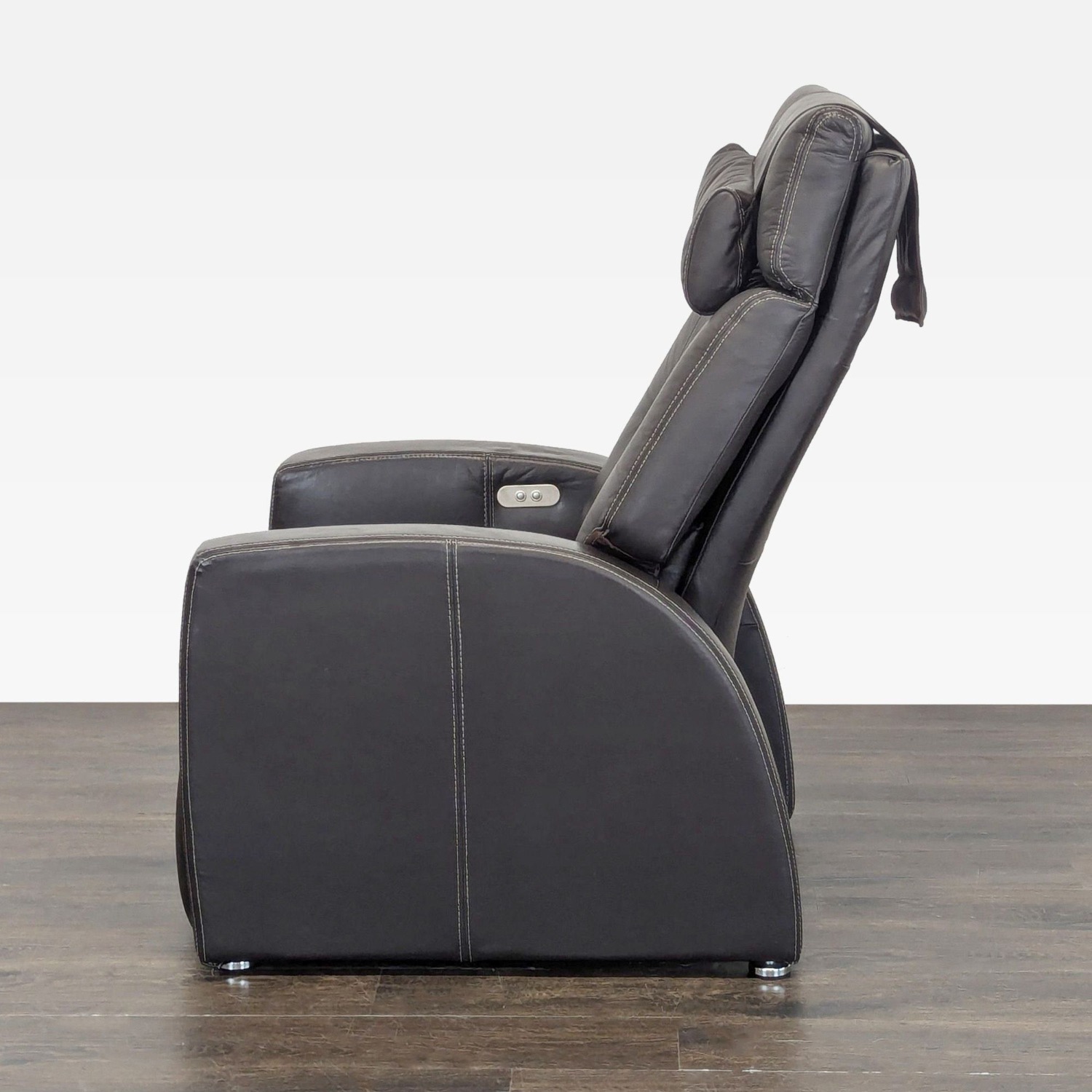 Positive Posture Leather Electric Lounge Recliner  - image-4