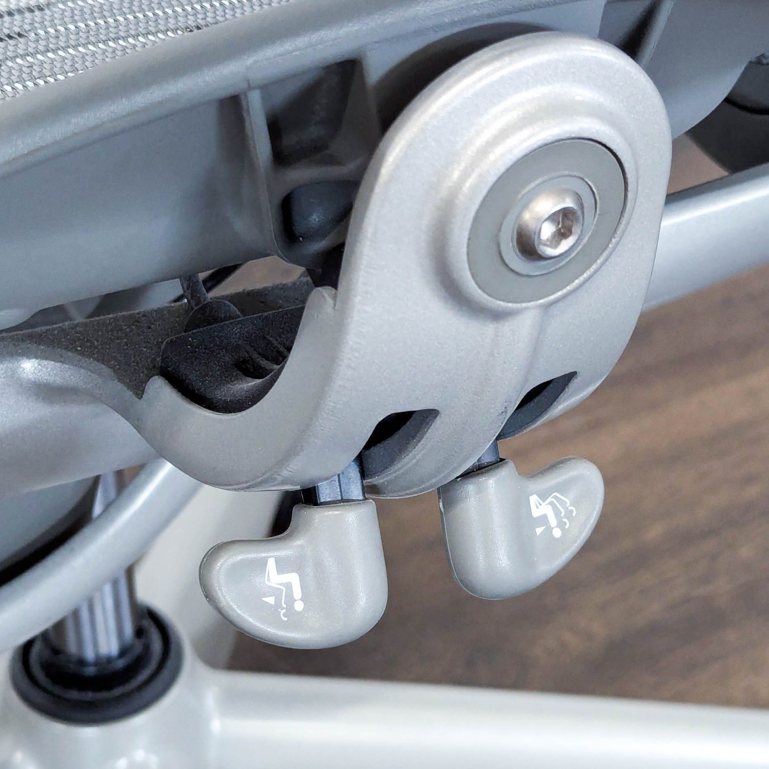 Herman Miller Aeron Ergonomic Office Chair  - image-4