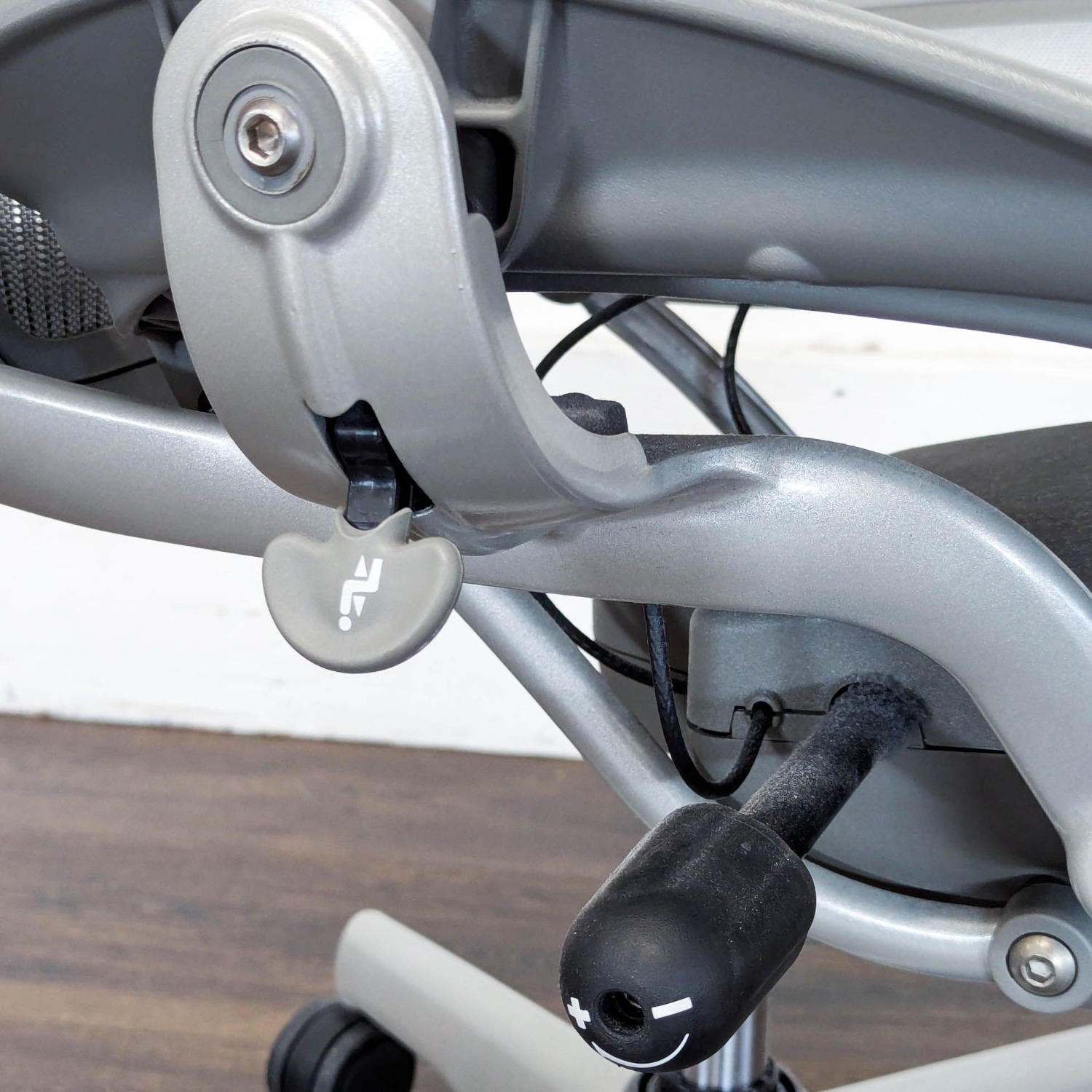 Herman Miller Aeron Ergonomic Office Chair  - image-3