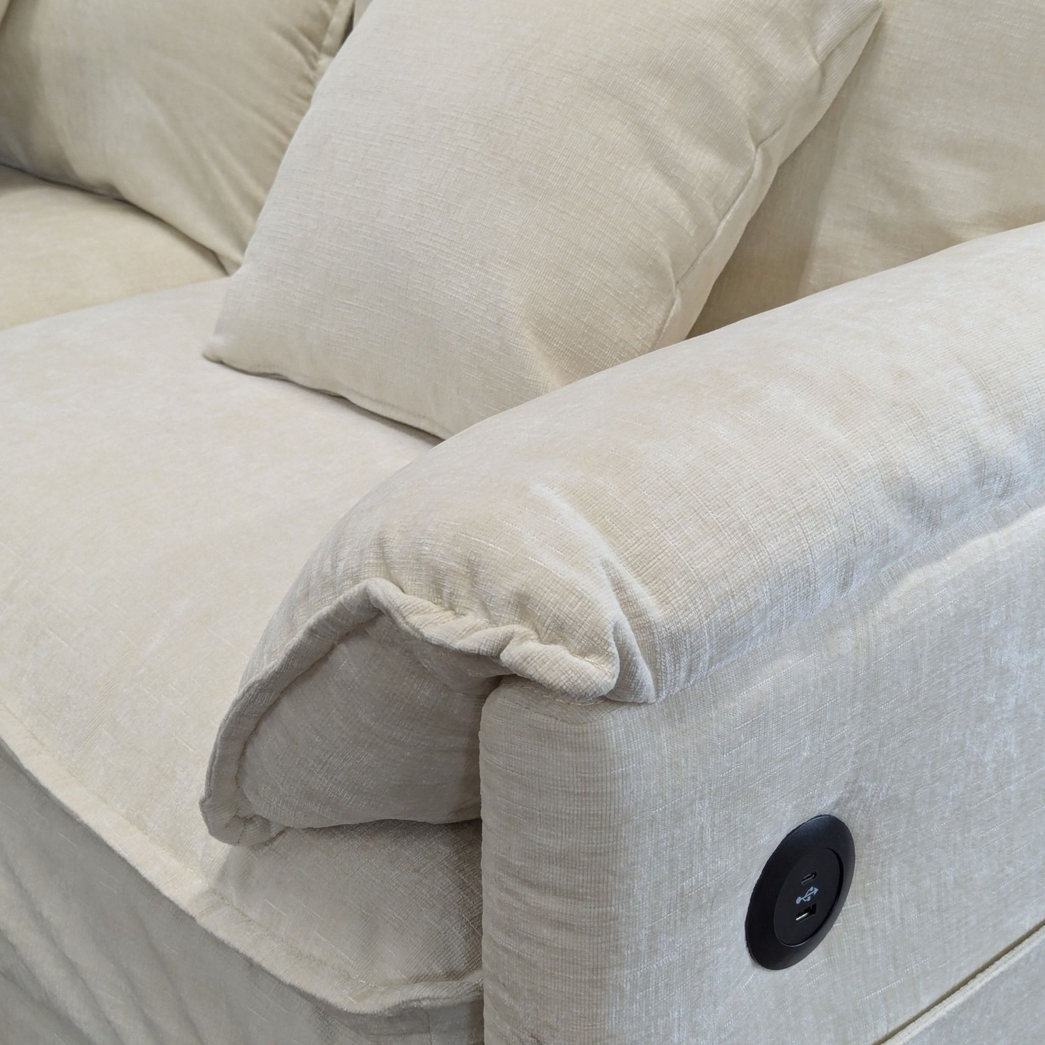 Modern Beige 3-Seat Sectional Sofa with Chaise  - image-3