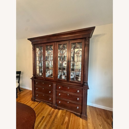 Used Broyhilll Charlestowne Square China Cabinet for sale on AptDeco