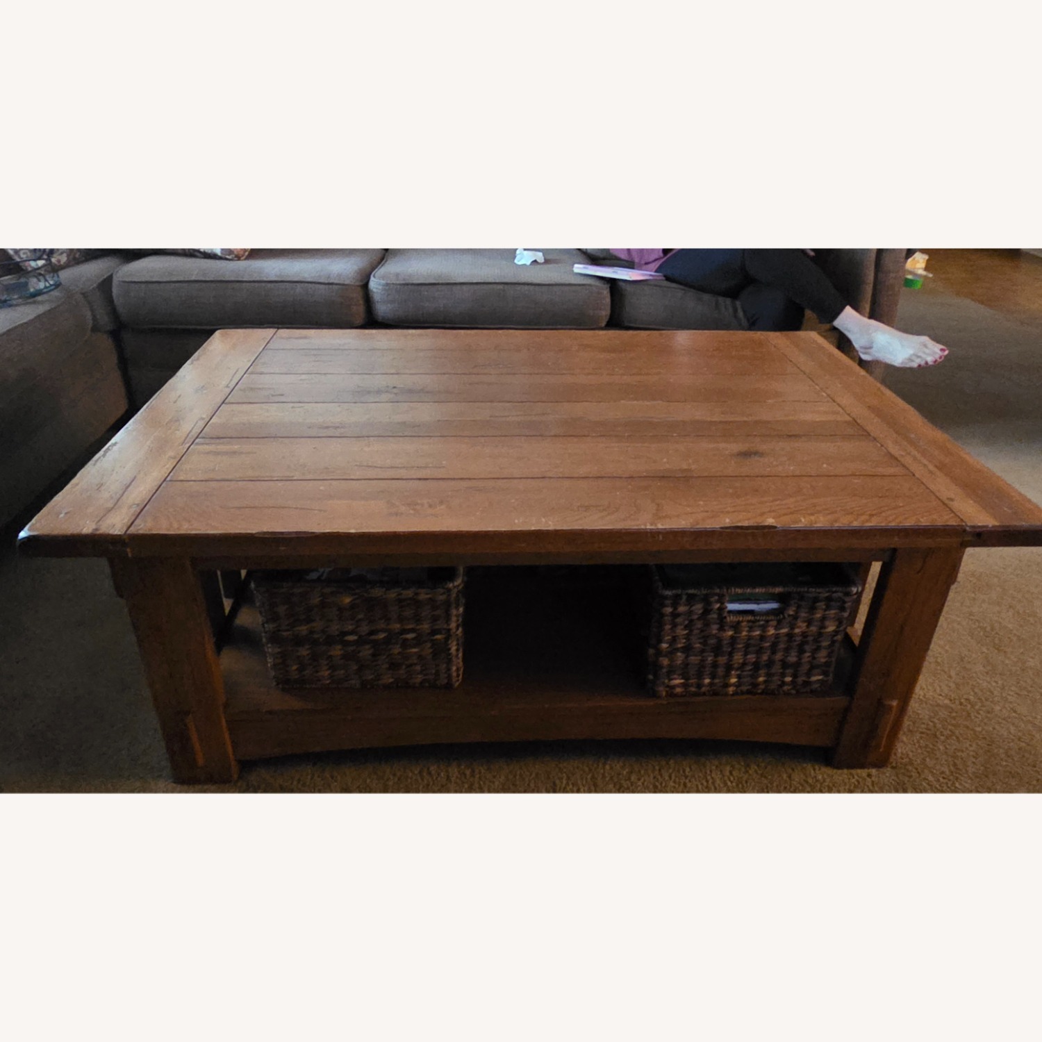 Broyhill Heirloom Coffee Table - image-3