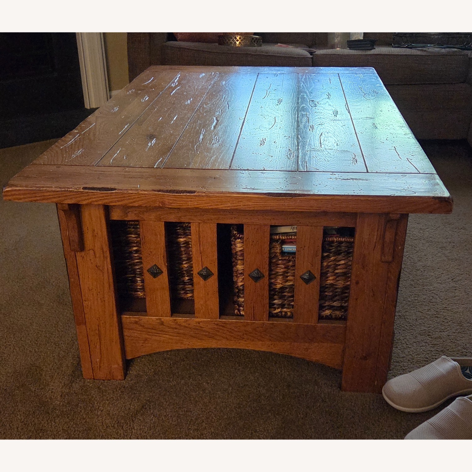Broyhill Heirloom Coffee Table - image-1