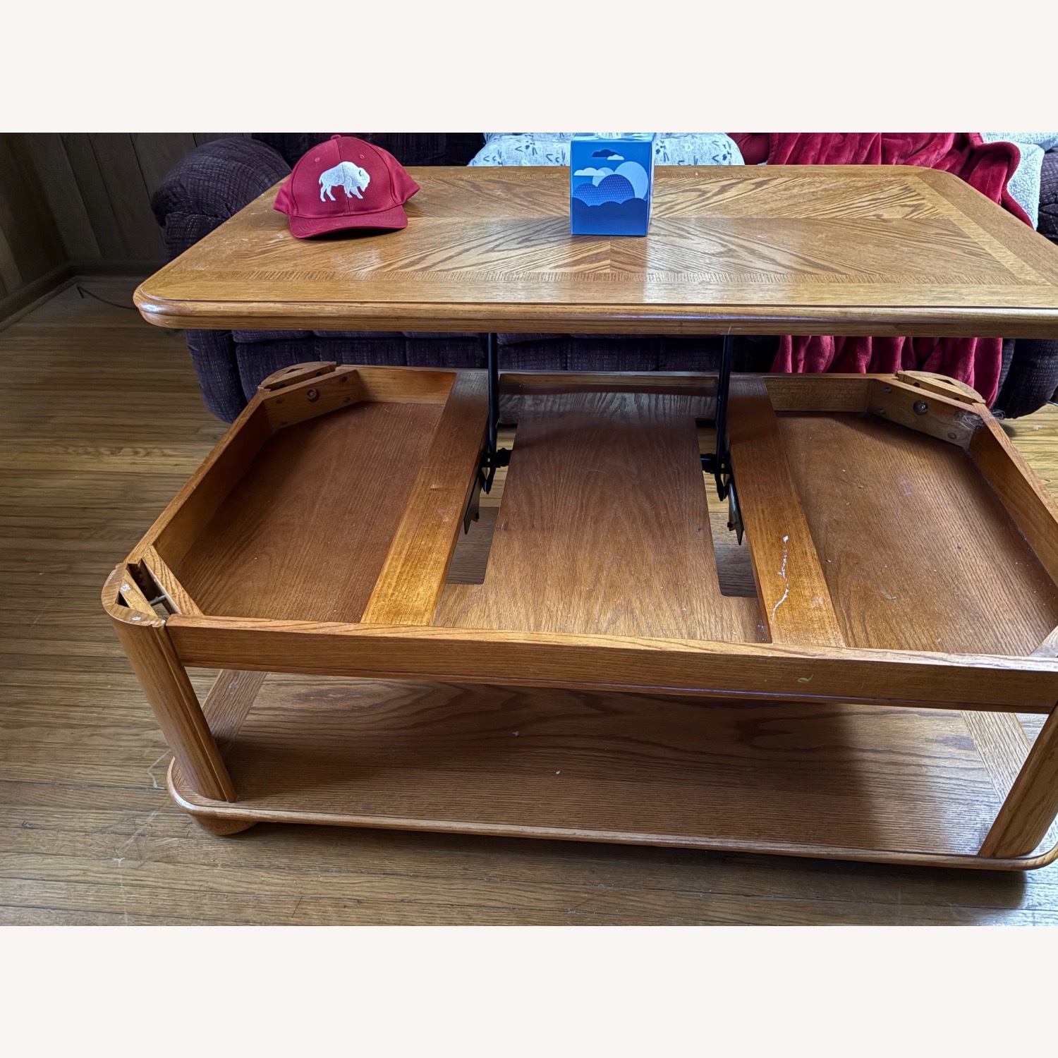 Raymour & Flanigan Solid Oak Coffee Table Top Can Be Raised - image-2