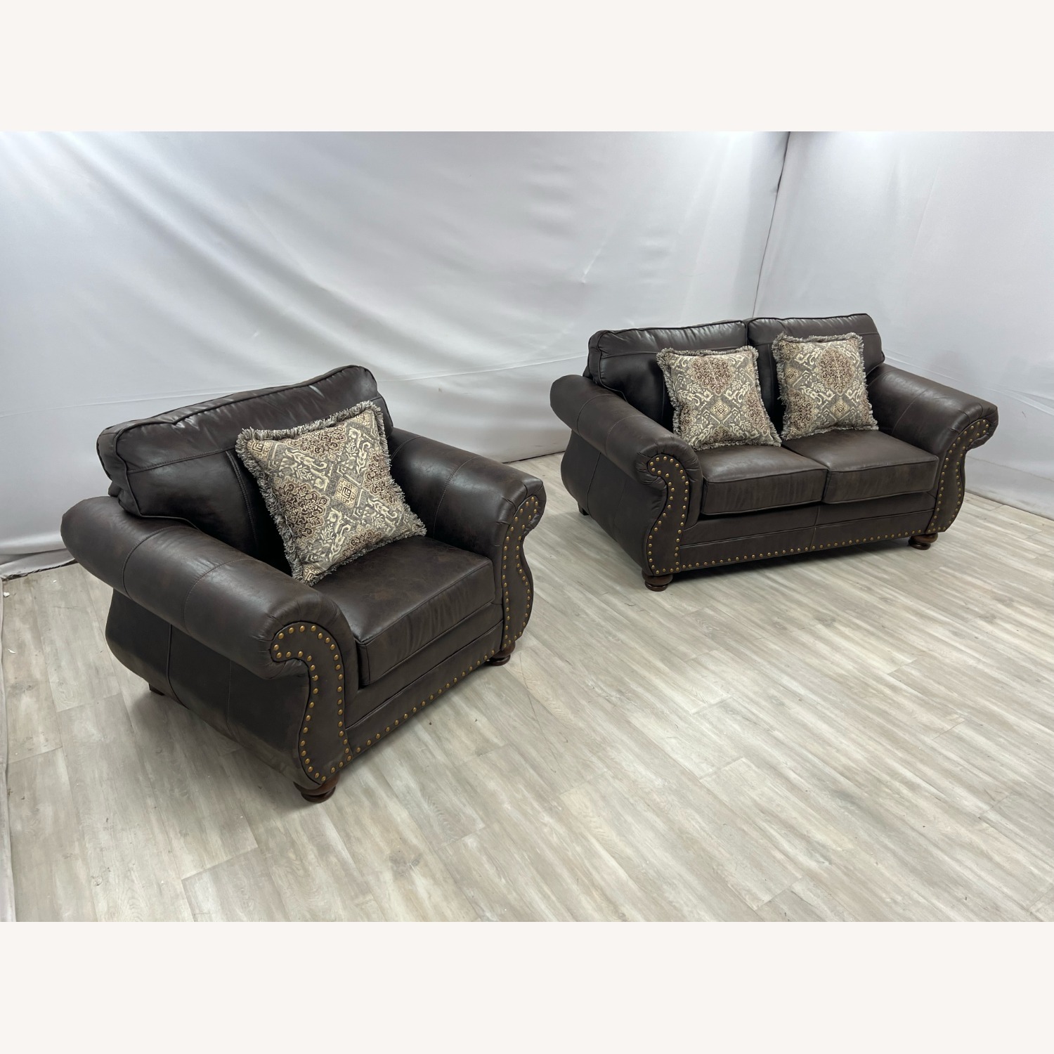 Roundhill Leinster Dark Brown Leather Loveseat - image-3