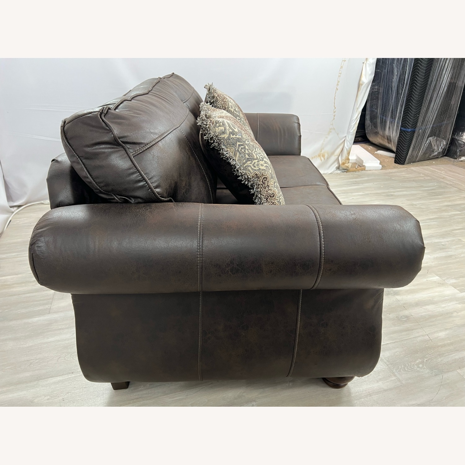 Roundhill Leinster Dark Brown Leather Loveseat - image-8